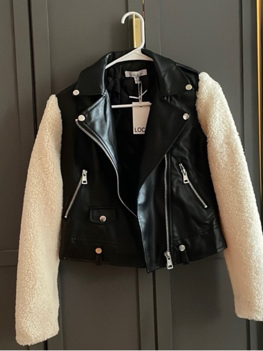 Love Tree faux leather moto jacket with sherpa sleeves, size L (6)